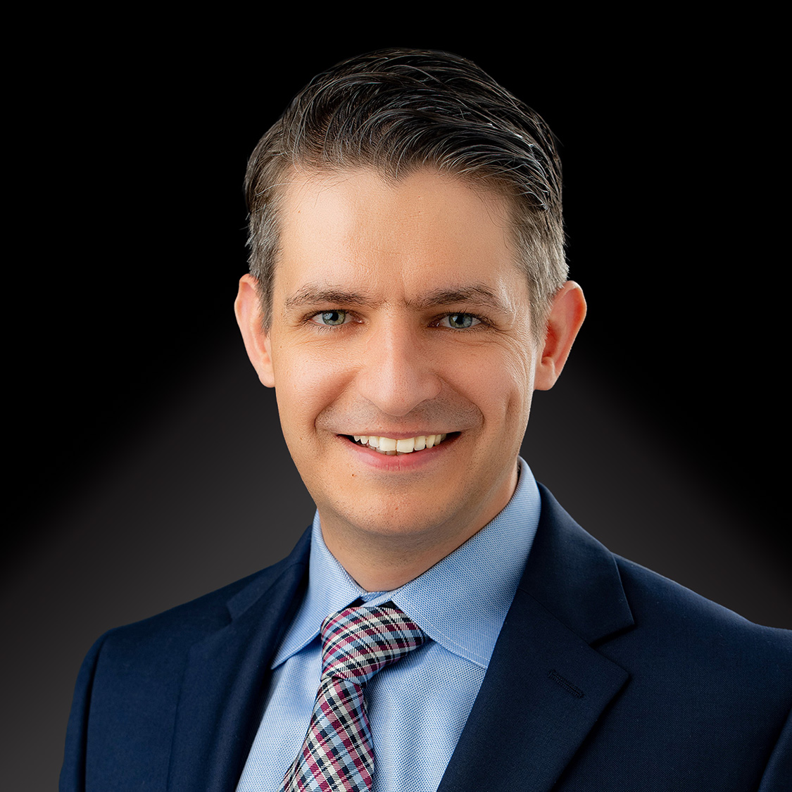 Mario Albuquerque, CFA author picture